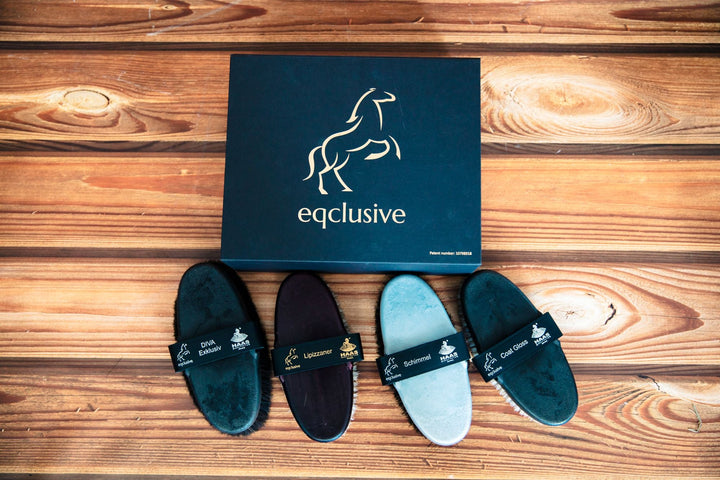 Eqclusive Pack for White, Grey & Coloured Horses ©