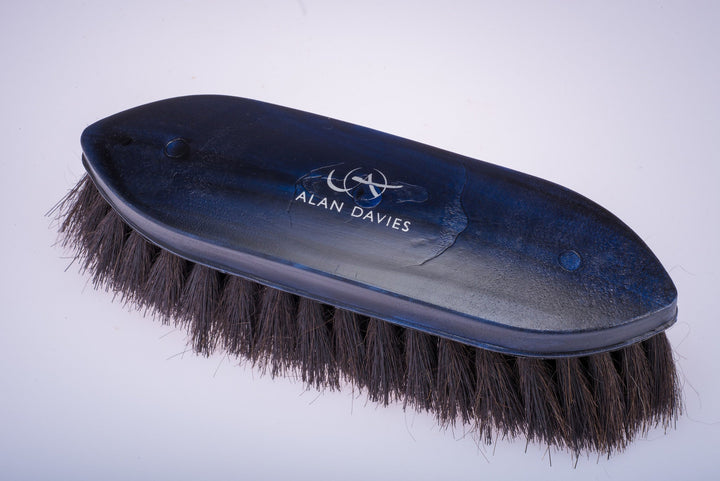 Alan Davies Mr. Glossy – Horse Finishing Brush for Ultimate Shine